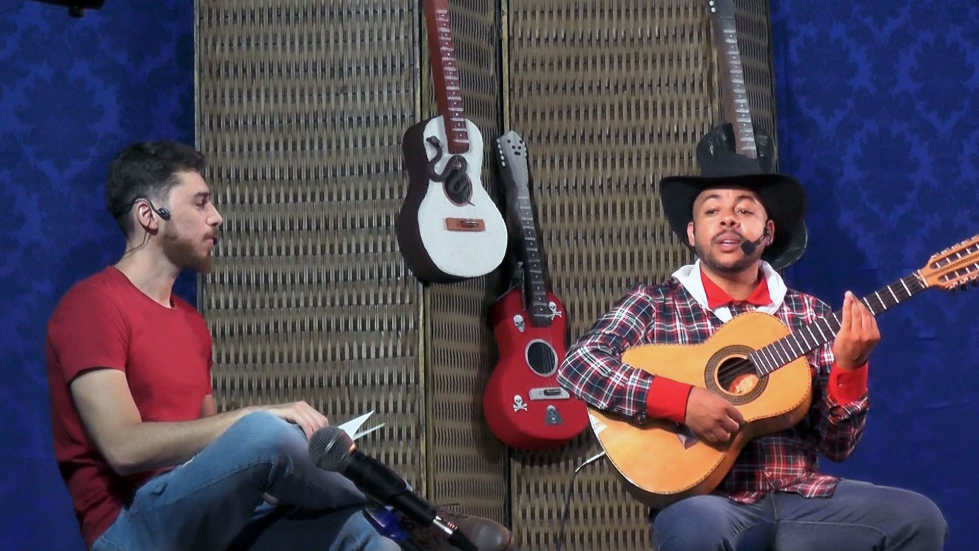 Alunos se apresentando