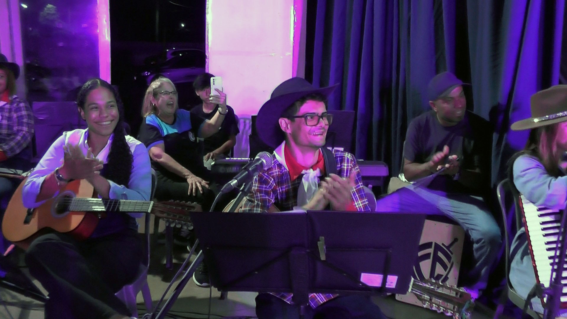 Oficinas musicais acompanham