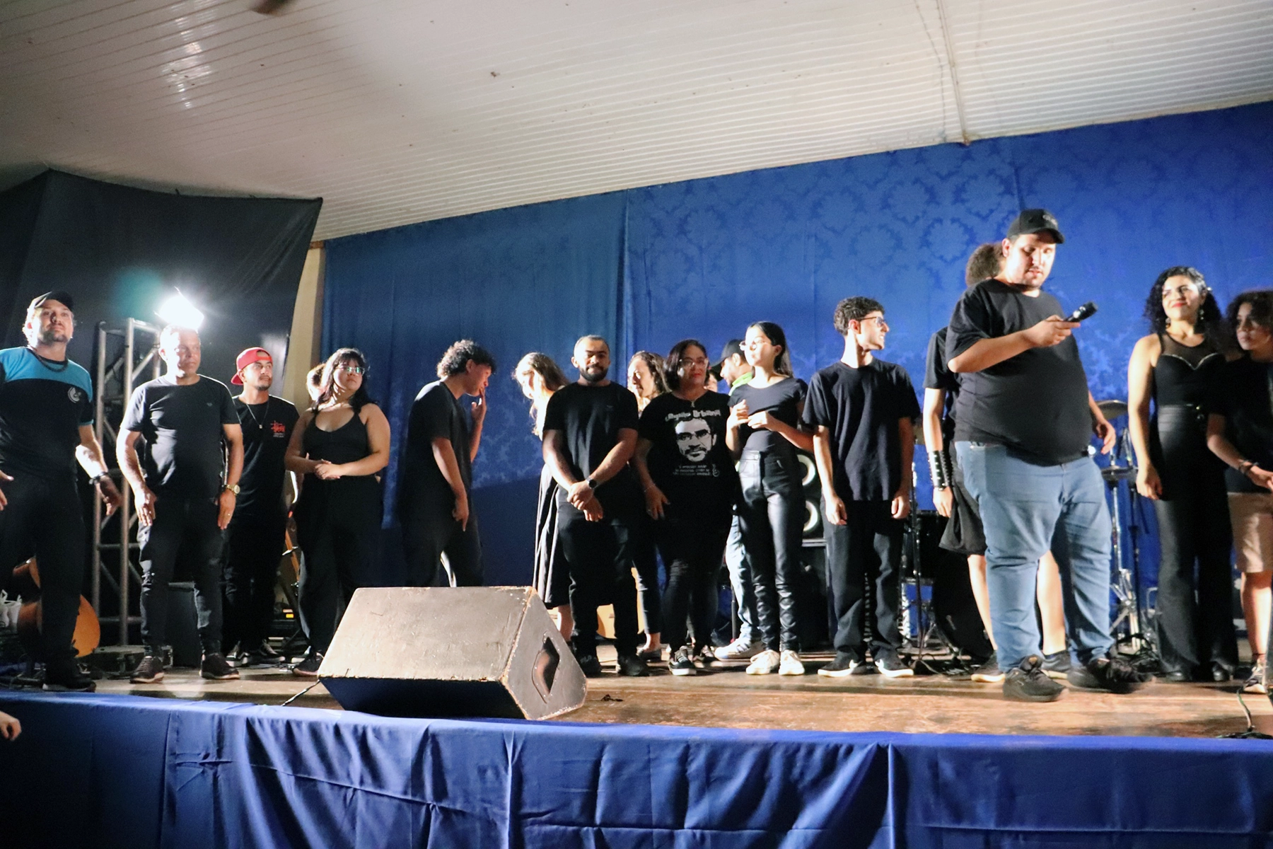 Apresentação Musical Túnel do Tempo: Renato Russo
